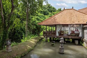 Santi Mandala Villa & Spa