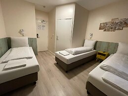 Hotel Damrak Inn