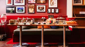 Hotel Indigo Sydney Potts Point by IHG