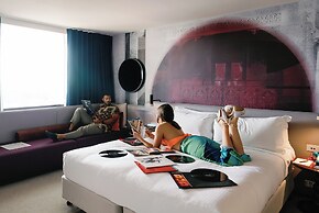 Hotel Indigo Sydney Potts Point by IHG