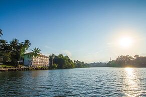 Mahaweli Reach Hotel