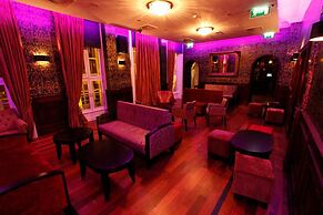 Jackson Court Hotel