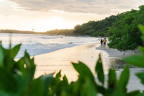 Hotel Punta Teonoste Boutique Beachfront Resort