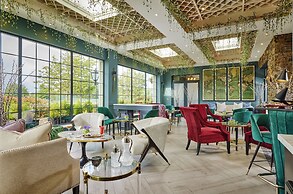 The Rose Hotel