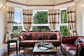 Abbey Sands Hotel