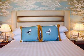 Abbey Sands Hotel