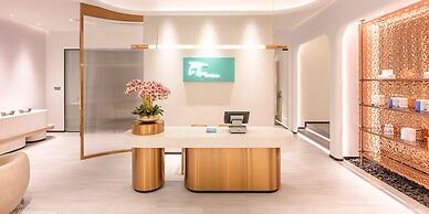 One World Hotel