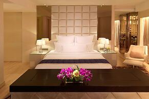 One World Hotel
