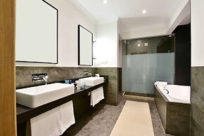 Dolce by Wyndham CampoReal Lisboa