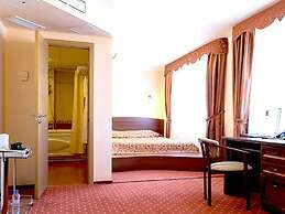 Maxima Slavia Hotel