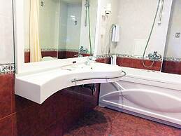 Maxima Slavia Hotel