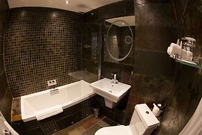Best Western Plus Centurion Hotel