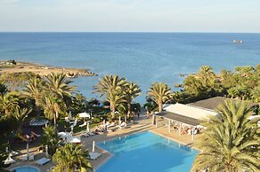 Crystal Springs Beach Hotel
