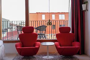 Avalon Hotel