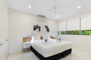Pool Port Douglas