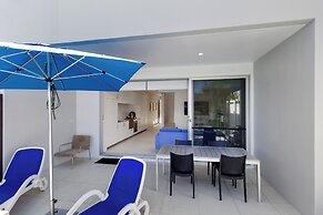 Pool Port Douglas