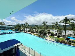 Pool Port Douglas