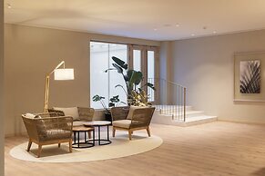 Crowne Plaza Caparica Lisbon by IHG