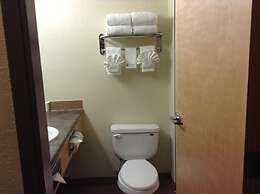 Lakeview Inns & Suites - Fort Nelson