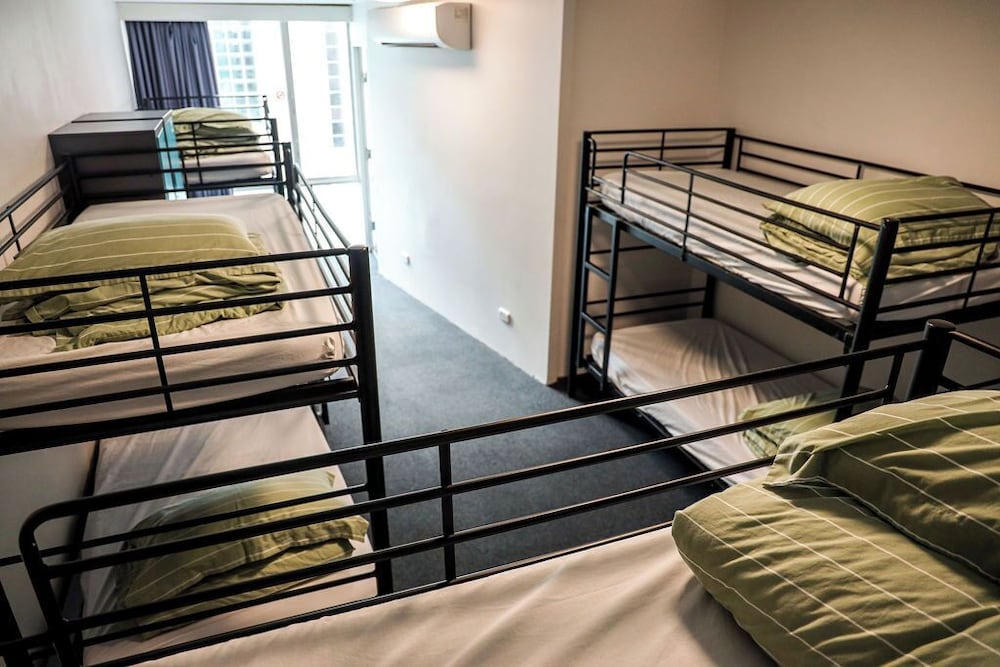 Nomads St Kilda Hostel