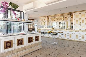 ROMANICO PALACE LUXURY HOTEL & SPA