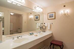 Bluenose Inn - Bar Harbor Collection