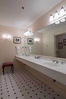 Bluenose Inn - Bar Harbor Collection