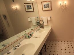 Bluenose Inn - Bar Harbor Collection