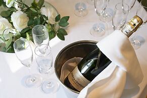 Roganstown Hotel & Country Club