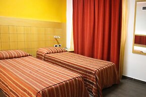 Orange Motel