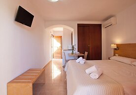 Apartamentos Sol Romántica by DOT Suites