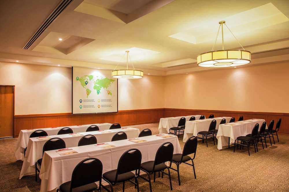 Fiesta Inn Monterrey Fundidora