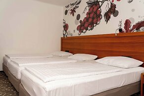 Hotel Piramida