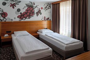Hotel Piramida
