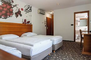 Hotel Piramida
