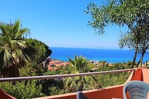 Hotel Calysea Tropea - Breakfast & Brunch - Until 13-00 Included - Fre