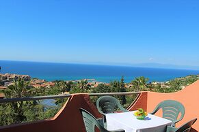 Hotel Calysea Tropea - Breakfast & Brunch - Until 13-00 Included - Fre