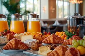 Hotel Calysea Tropea - Breakfast & Brunch - Until 13-00 Included - Fre
