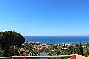 Hotel Calysea Tropea - Breakfast & Brunch - Until 13-00 Included - Fre