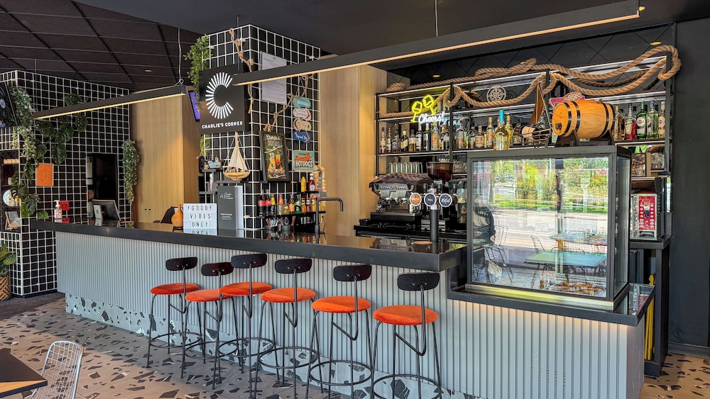 ibis Martigues