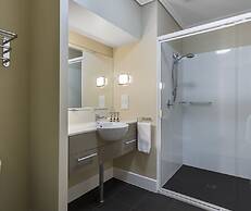 Oaks Hervey Bay Resort and Spa