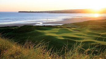 Lahinch Coast Hotel & Suites