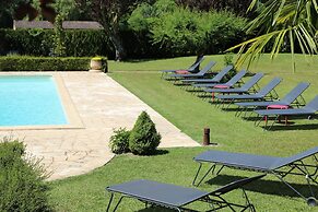Les Glycines - Hôtel & Spa