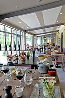 Les Glycines - Hôtel & Spa