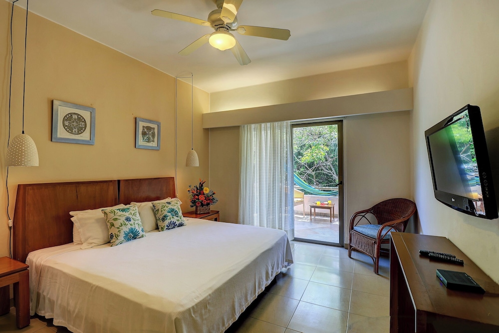 Riviera Maya Suites