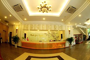 Bamboo Green Central Hotel