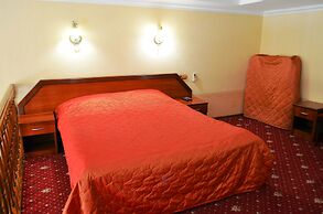 Deluxe Hotel