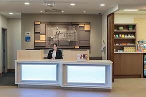 Holiday Inn Express & Suites Belleville by IHG