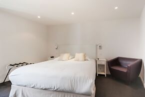 Central Hotel