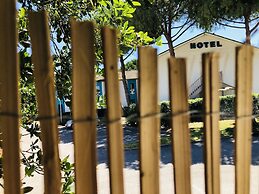 Halt Hotel